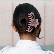 Load image into Gallery viewer, Magnolia Claw Clip - Purple