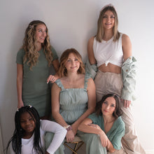 Load image into Gallery viewer, Pearl Mini Claw Clip Set - 4 pack Pearl/Gold