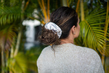Load image into Gallery viewer, Soak It Up Absorbent Microfiber Hair Scrunchie, Cream & Blue